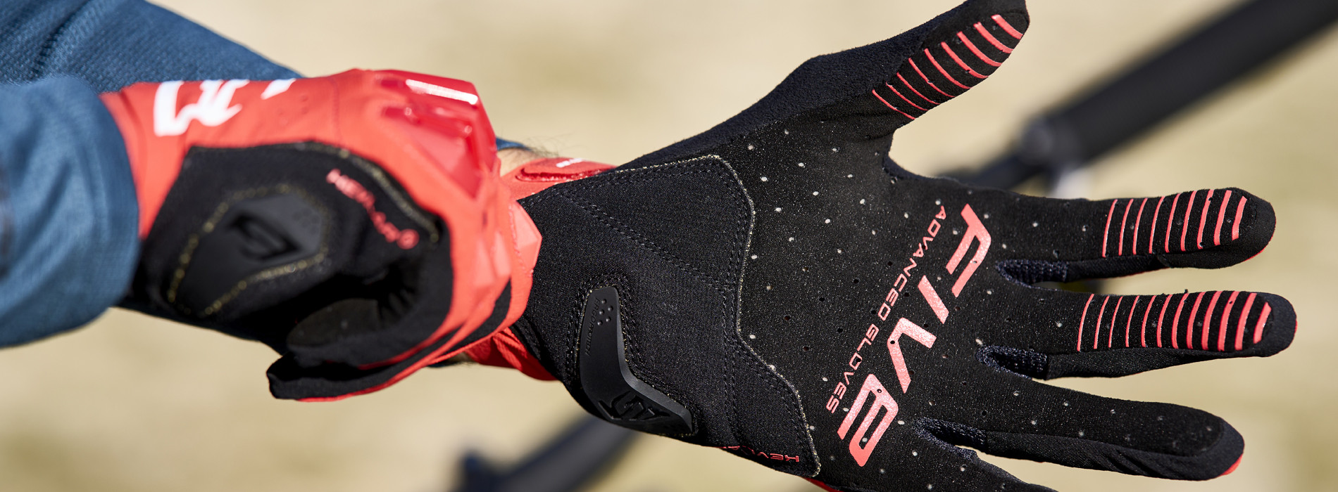 FIVE LE SPÉCIALISTE DU GANT